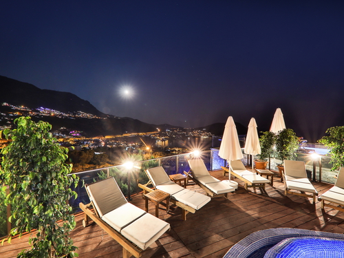  gece  -  Kasım
  | Kalkan Merkezde Deniz Manzaralı Lüks Villa